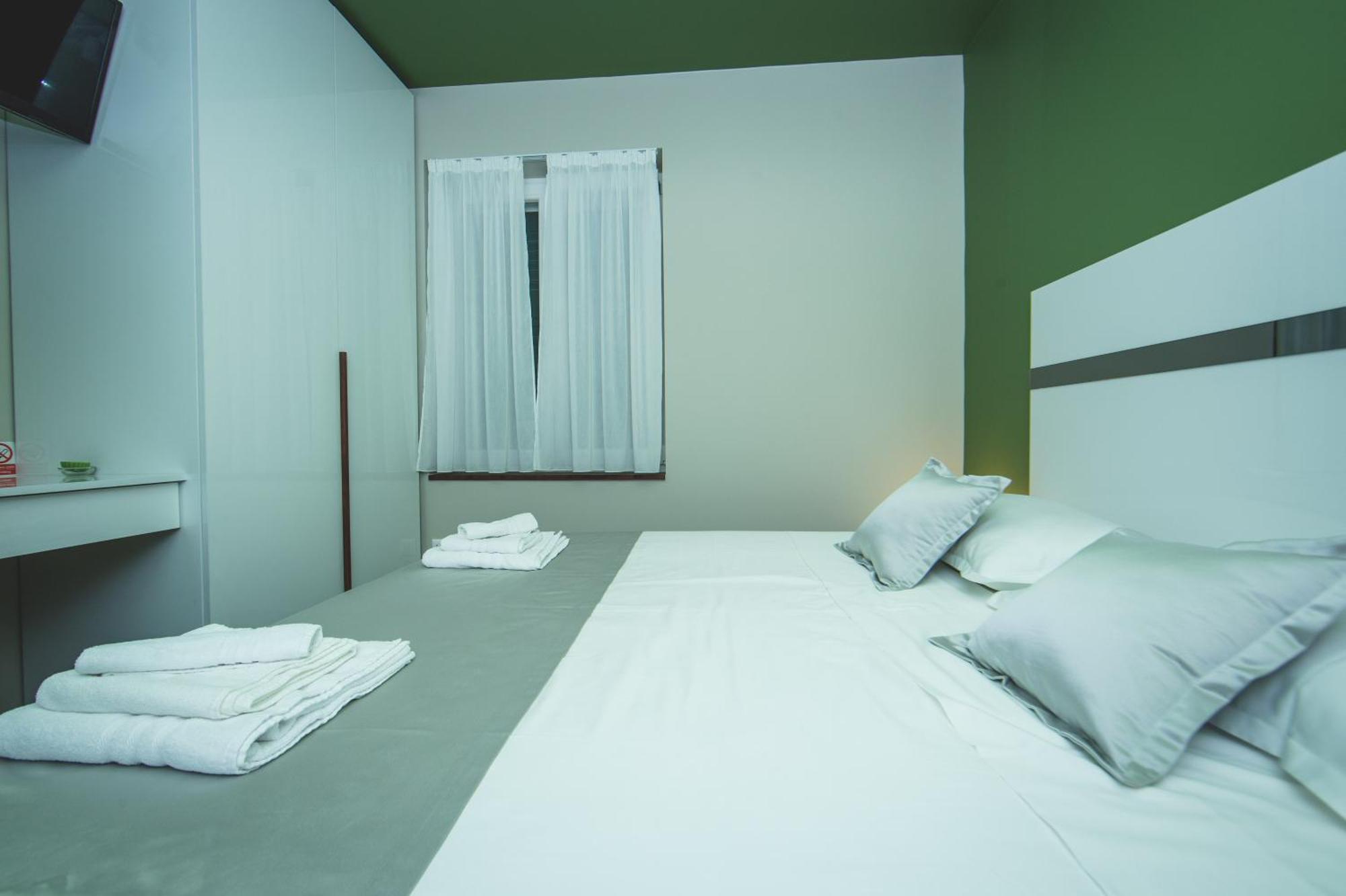 Luxury Rooms And Apartment Silente Bacvice Split Exterior photo